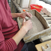 u) Smoothing the parts where the mold connects.